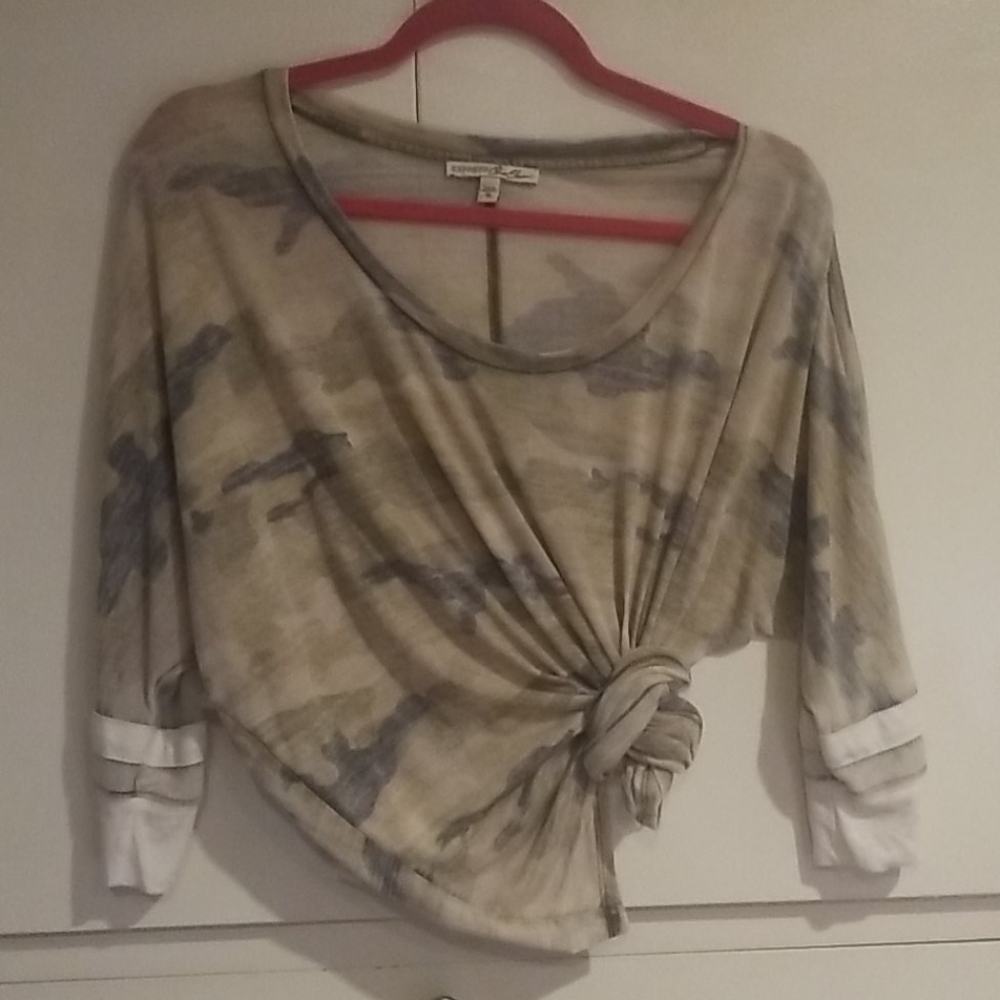 Express shirt Dress up/down xs but oversized.